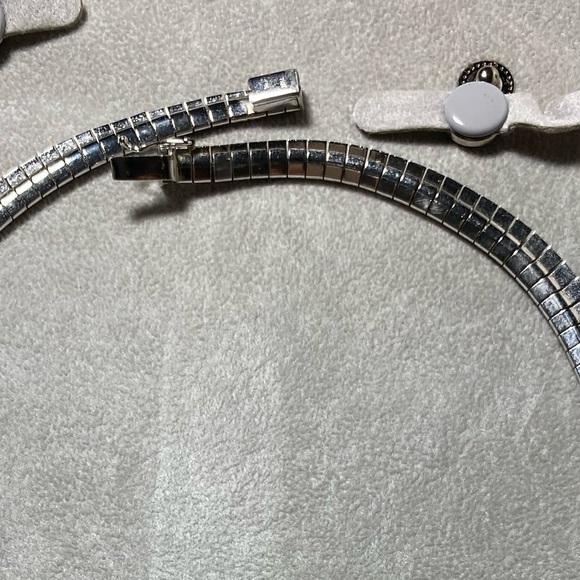 Tri- sterling silver necklace - Picture 10 of 10